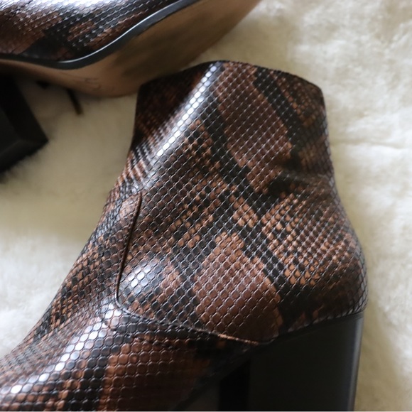 Zara Woman Python Boots - Picture 9 of 10
